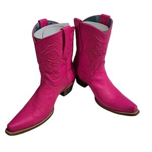 Corral Fushia Womens Boots Size 8 EUC!